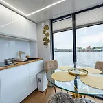Energyapart Aqua Na Wodzie Houseboat