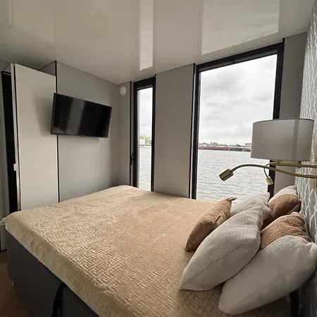 Apartment Energyapart Aqua Na Wodzie Houseboat Szczecin