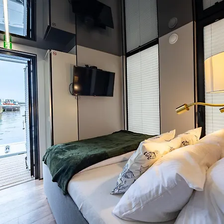 Energyapart Aqua Na Wodzie Houseboat *