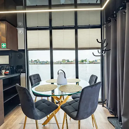 Energyapart Aqua Na Wodzie Houseboat 公寓 *
