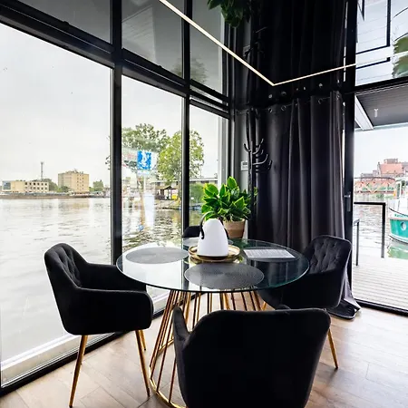 Apartment Energyapart Aqua Na Wodzie Houseboat Szczecin